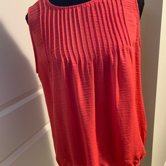 Liz Claiborne , size S. 100% Polyester. - Picture 8 of 8